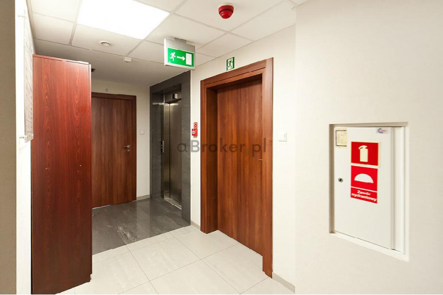 Krak&oacute;w, Stare Miasto, Podwale, Stare Miasto, 135 m2 (open space+ 3 pokoje)parking