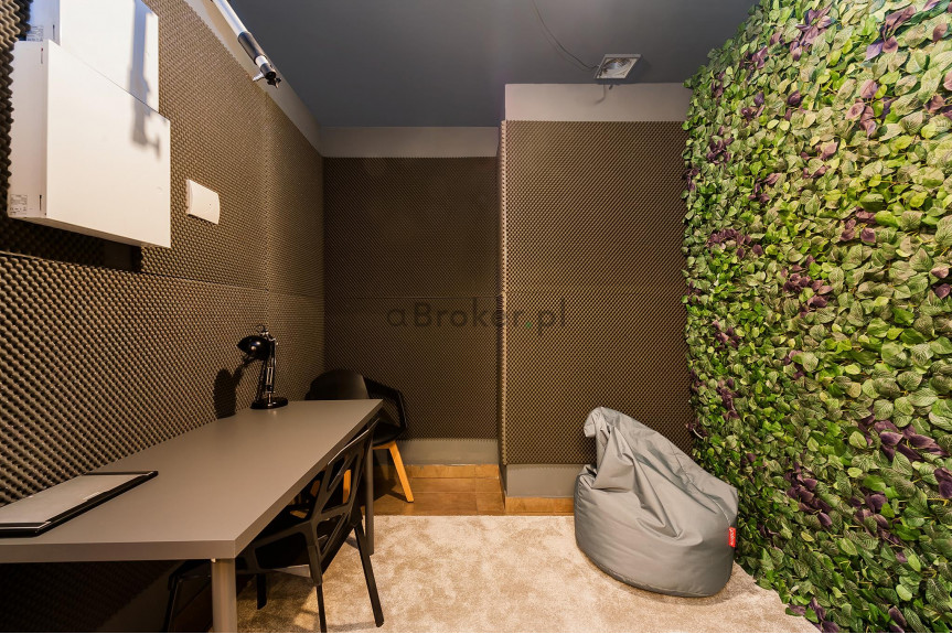 Krak&oacute;w, Podg&oacute;rze, Stare Podg&oacute;rze, Kalwaryjska, ul. Kalwaryjska | Nowoczesne biuro z 40 m2 tarasem