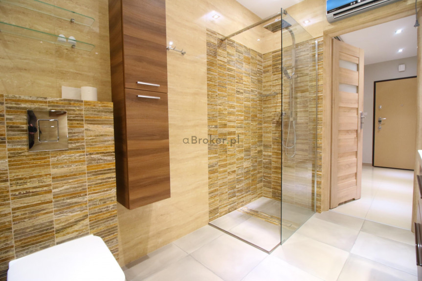 Kraków, Dębniki, Ludwinów, Dworska, Brak VAT 50 m2| Dworska, Centrum Kongresowe ICE