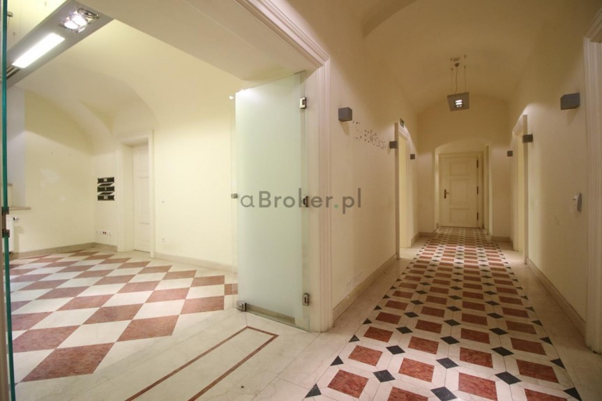 małopolskie, Krak&oacute;w, Stare Miasto, Karmelicka, Biuro 160 m2 | Stare Miasto, Karmelicka | 5 pokoi |