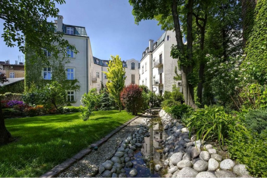 małopolskie, Krak&oacute;w, Stare Miasto, Karmelicka, Stare Miasto ul. Karmelicka | Biuro 5 pokoi +ogr&oacute;d