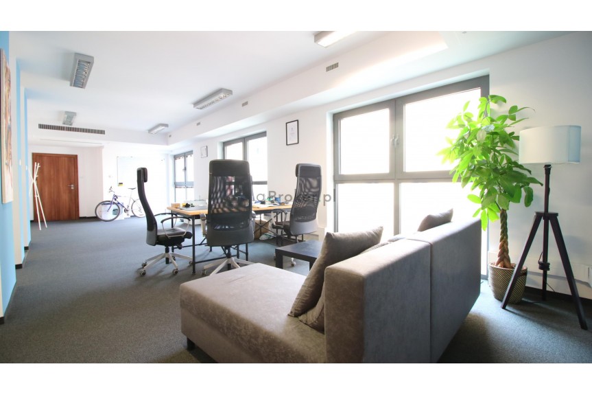 małopolskie, Krak&oacute;w, Stare Miasto, Podwale, Stare Miasto - 135 m2 - Atrakcyjne biuro, parking