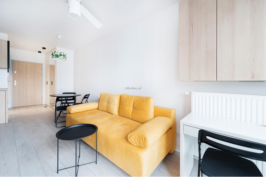 Krak&oacute;w, Podg&oacute;rze, Stare Podg&oacute;rze, Rydl&oacute;wka, Nowa kawalerka | Rondo Matecznego | sofa +  ł&oacute;żko 140x200 | 2021