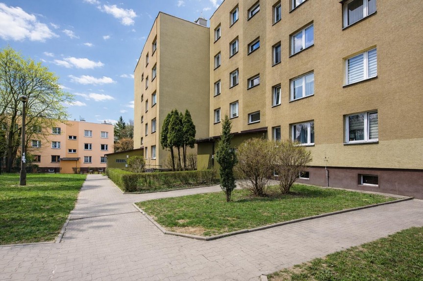 Krak&oacute;w, Gołaśka, Ustawne 3 pokoje osobna kuchnia  duży balkon  dobra komunikacja bezpośrednio spod bloku
