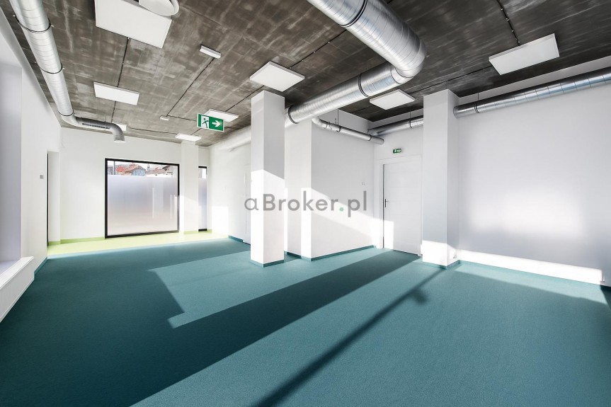 Krak&oacute;w, Dębniki, Tyniecka, Gotowy lokal pod usługi gabinety |Parter, PARKING