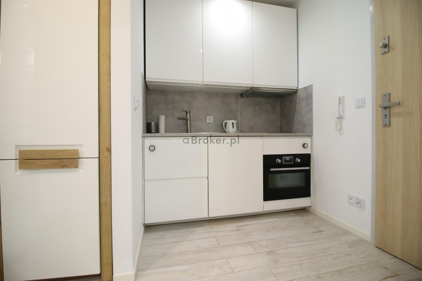 Krak&oacute;w, Dębniki, Osiedle Podwawelskie, Konopnickiej, ul.Konopnickiej, Centrum | Studio z ogr&oacute;dkiem