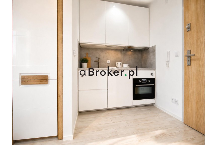 Krak&oacute;w, Dębniki, Osiedle Podwawelskie, Konopnickiej, ul.Konopnickiej, Centrum | Studio z ogr&oacute;dkiem