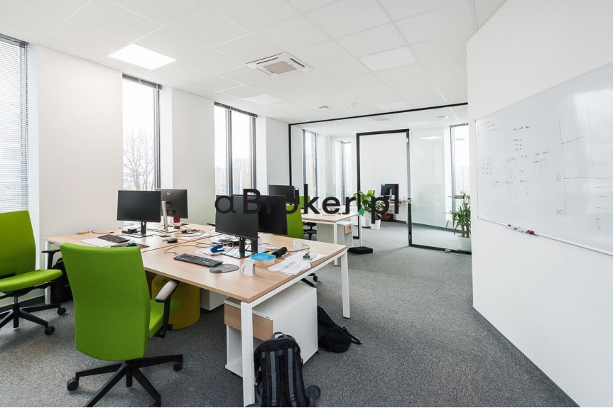 Krak&oacute;w, Łagiewniki-Borek Fałęcki, Łagiewniki, Zakopiańska, Krak&oacute;w, Zakopiańska | Reprezentacyjne biuro 137 m&sup2; | parking | klimatyzacja