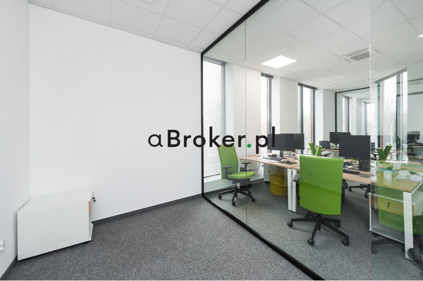 Krak&oacute;w, Łagiewniki-Borek Fałęcki, Łagiewniki, Zakopiańska, Krak&oacute;w, Zakopiańska | Reprezentacyjne biuro 137 m&sup2; | parking | klimatyzacja