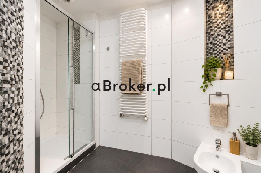 Krak&oacute;w, Podg&oacute;rze, Stare Podg&oacute;rze, Kalwaryjska, ul. Kalwaryjska |BIURO 150 m&sup2; Z TARASEM 30 m&sup2; | HYBRYDA