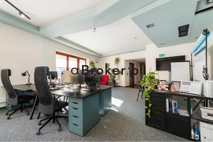 Krak&oacute;w, Podg&oacute;rze, Stare Podg&oacute;rze, Kalwaryjska, ul. Kalwaryjska |BIURO 150 m&sup2; Z TARASEM 30 m&sup2; | HYBRYDA