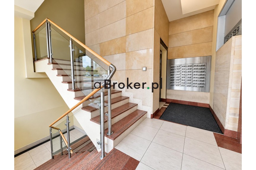 Krak&oacute;w, Dębniki, Kapelanka, Kapelanka | 2 pokoje, 36 mkw. balkon | widok na Zakrz&oacute;wek | tramwaj