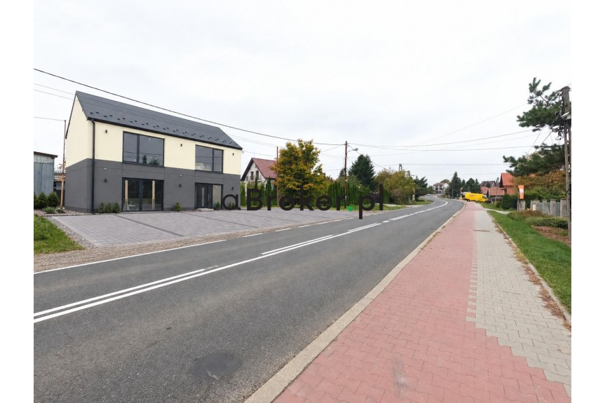 wielicki, Wieliczka, Pawlikowice, Lokal 45 lub 90 m&sup2; | Parking | Pawlikowice, droga 964